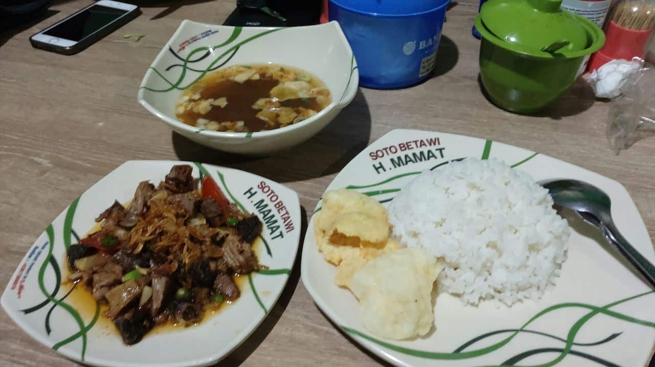Soto-Betawi-H-Mamat-4, 1. Soto Betawi & Soto Semarang Gelap Nyawang, 2. Soto Betawi H. Mamat, 3. Soto Betawi dan Sop Iga Abdul, 4. Soto Betawi Pak Odang, 5. Soto Betawi Cibadak, 6. Soto Betawi Bang Iyan, 7. Soto Betawi Mas Abdul, 8. Soto Betawi Bang Amin, 9. Soto Betawi Ibu Oneng