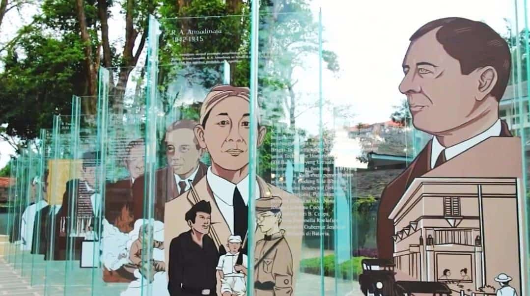 Taman Sejarah Bandung, 1. Museum Geologi, 2. Saung Angklung Udjo, 3. Taman Lalu Lintas Ade Irma Suryani Nasution, 4. Taman Sejarah Bandung, 5. Bandung Science Center, 6. Taman Budaya Jawa Barat, 7. Farm House Susu Lembang, 8. Wisata Ilmu Sutera Bandung, 9. De Ranch, 10. Jendela Alam Bandung