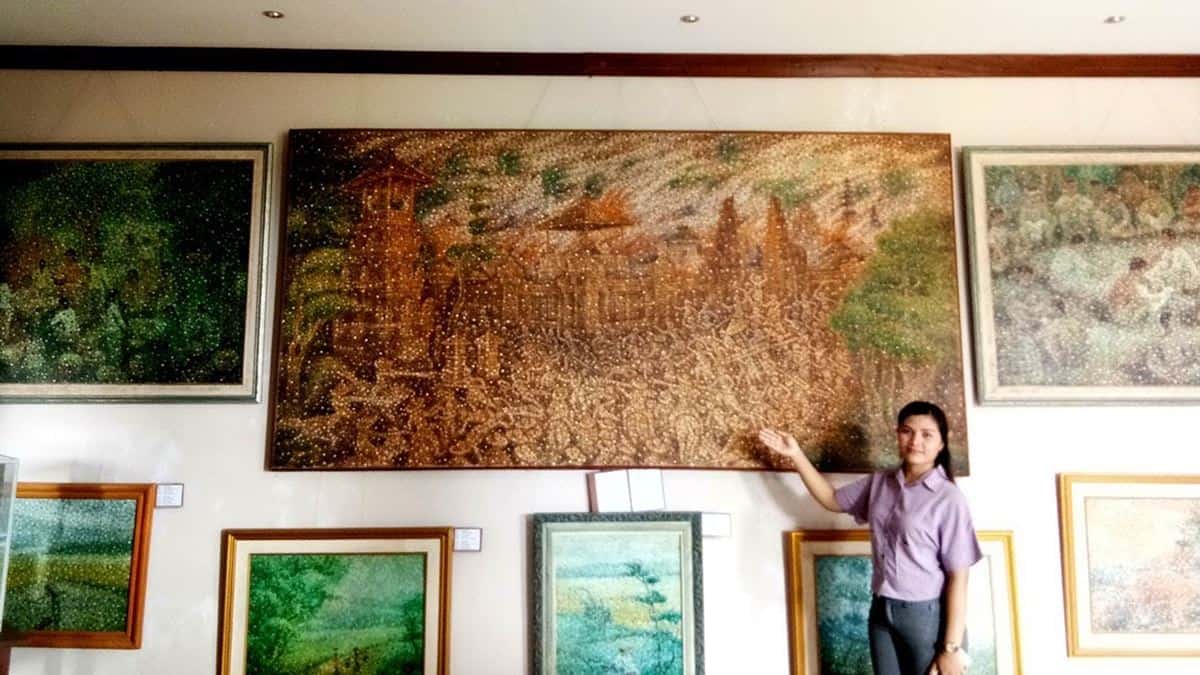 1. Bajra Sandhi Renon, 2. Pusat Pendidikan Dan Konservasi Penyu, 3. Museum Bali Denpasar, 4. Hutan Mangrove Bali, 5. Bali Sharks, 6. Museum Lukisan Sidik Jari, 7. Desa Budaya Kertalangu, 8. Pura Sakenan, 9. Taman Werdhi Budaya Art Centre, 10. Pura Agung Jagatnatha