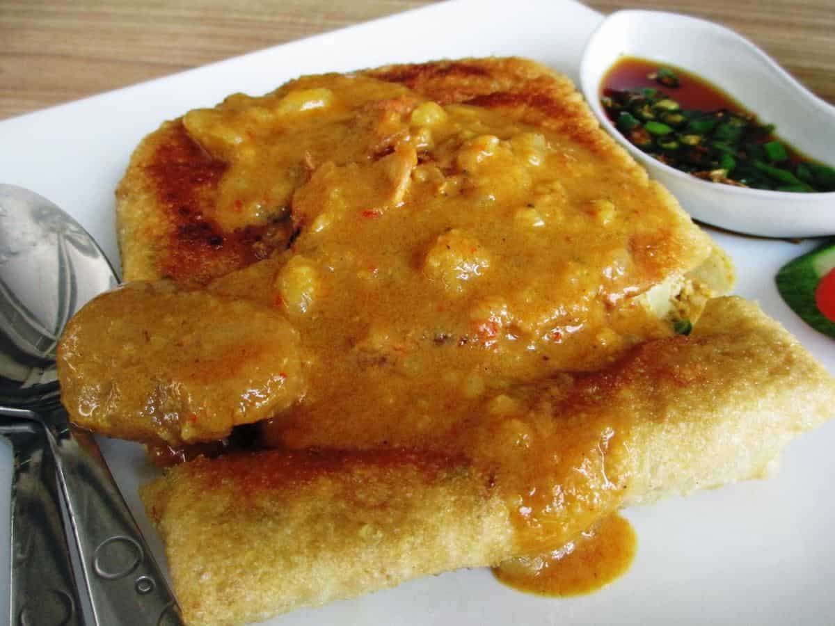 1. Pempek, 2. Tekwan, 3. Model, 4. Mie Celor, 5. Laksan, 6. Burgo, 7. Martabak Har, 8. Pindang Patin, 9. Kue Delapan Jam, 10. Celimpungan