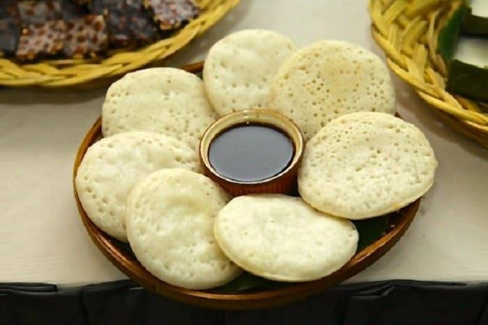 Apang Colo, 1. Tili Aya, 2. Apang Colo (Apangi), 3. Popolulu, 4. Karawo, 5. Kue Tobu’u, 6. Pia Saronde, 7. Lalampa, 8. Kue Cara Isi, 9. Popaco, 10. Sabongi