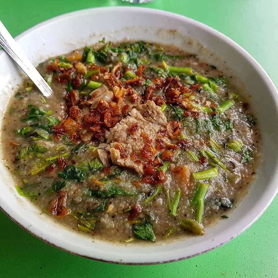 1. Bubur Gunting, 2. Mie Tiaw, 3. Rujak Ebi, 4. Mie Kering, 5. Bubur Paddas, 6. Bubur Tahu, 7. Es Nona, 8. Choi Pan, 9. Bubur Babi
