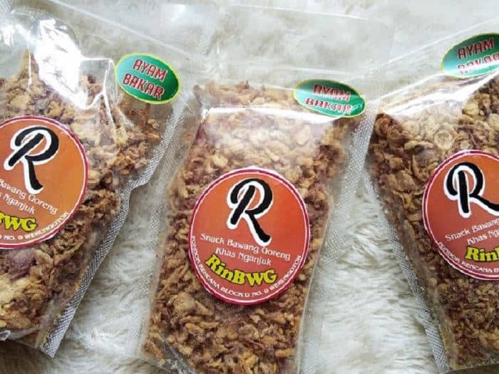1. Kerupuk Upil, 2. Dumbleg, 3. Bawang Goreng, 4. Onde-Onde Ketawa, 5. Getuk Pisang, 6. Sambal Pecel, 7. Tepo Mbah Umbruk, 8. Beras Kencur, 9. Sate Kenul, 10. Batik Nganjuk