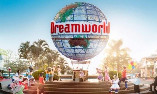 Dream World, 1. Warner Bros. Movie World, 2. Sea World, 3. Dream World, 4. Paradise Country, 5. Penguin Encounter, 6. Sufers Paradise Beachfront Market, 7. Wet’n’Wild Gold Coast, 8. Gold Coast Wake Park, 9. Southport Broadwater Parklands, 10. Night Quarter