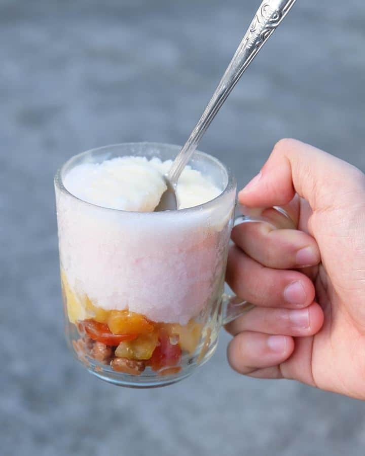1. Bubur Gunting, 2. Mie Tiaw, 3. Rujak Ebi, 4. Mie Kering, 5. Bubur Paddas, 6. Bubur Tahu, 7. Es Nona, 8. Choi Pan, 9. Bubur Babi