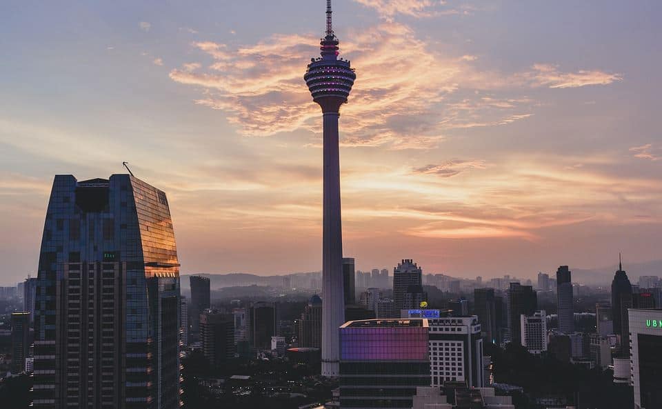 Kuala Lumpur Tower, 1. Tokyo Skytree, 2. Canton Tower, 3. CN Tower, 4. Ostankino Tower, 5. Oriental Pearl Tower, 6. Milad Tower, 7. Kuala Lumpur Tower, 8. Tianjin Radio and Television Tower, 9. Central Radio and TV Tower, 10. Zhongyuan Tower