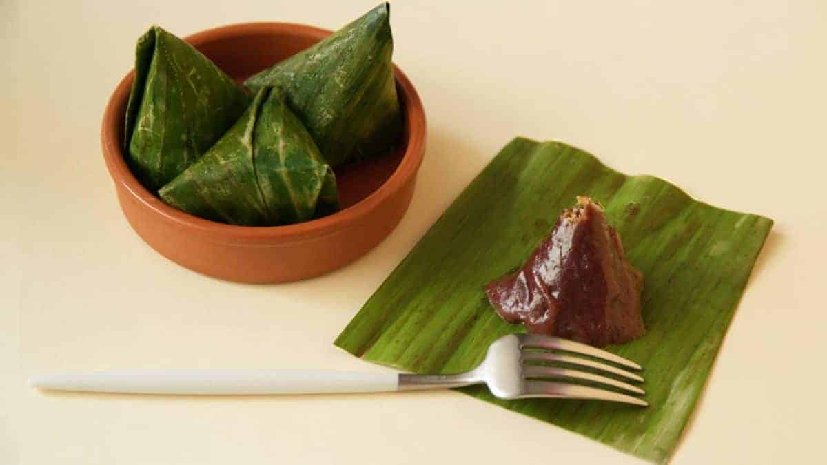 Kue Koci, 1. Keripik Tike, 2. Kerupuk Bonggol Pisang, 3. Kue Koci, 4. Kerupuk Kulit Ikan, 5. Kaus Kafka