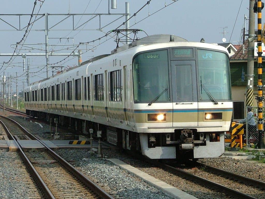 Kaisoku(快速) – Kereta Rapid