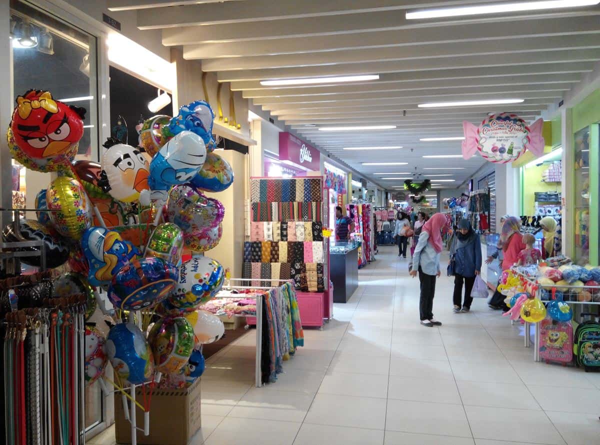 Kenanga Wholesale City, 1. Plaza Sungei Wang, 2. Megamall Mid Valley, 3. Kenanga Wholesale City, 4. Jalan Petaling, 5. Kasturi Walk