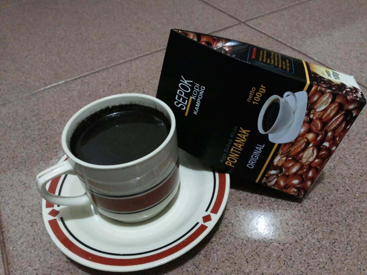 Kopi Sepok, 1. Bingke, 2. Kerupuk Amplang, 3. Lempok Durian, 4. Kopi Sepok, 5. Olahan Lidah Buaya Buatan I Sun Vera