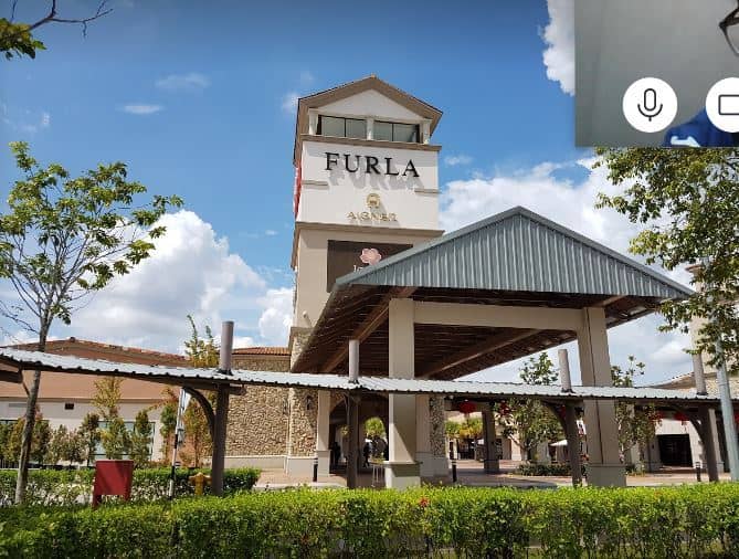 johor premium outlets, 1. Bazaar Karat, 2. Yong Sheng Gift Shop, 3. Komtar JBCC, 4. Johor Premium Outlets, 5. Kiah Tart, 6. Pandan City, 7. KSL City, 8. Coklat Murah JB, 9. Mydin Mall Mutiara Rini