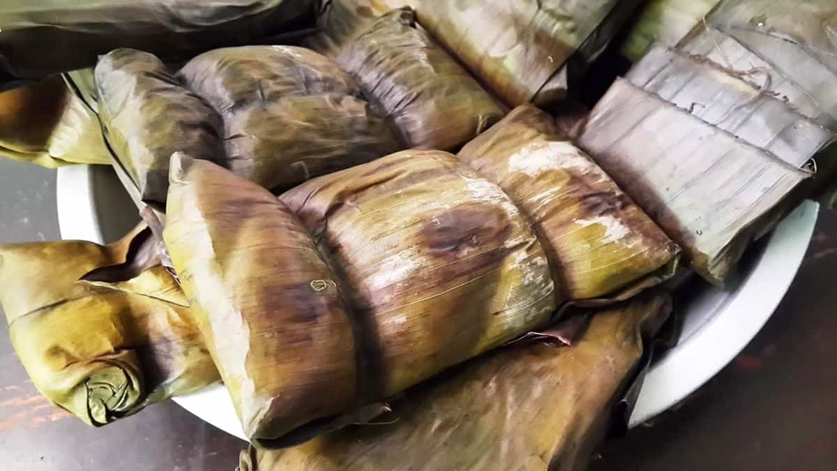 1. Dangke, 2. Bannang-Bannang, 3. Baruasa, 4. Bagea, 5. Otak-Otak Ibu Elly, 6. Kacang Sembunyi, 7. Pisang Epe, 8. Gogoso, 9. Kacang Disco, 10. Burasa/Buras