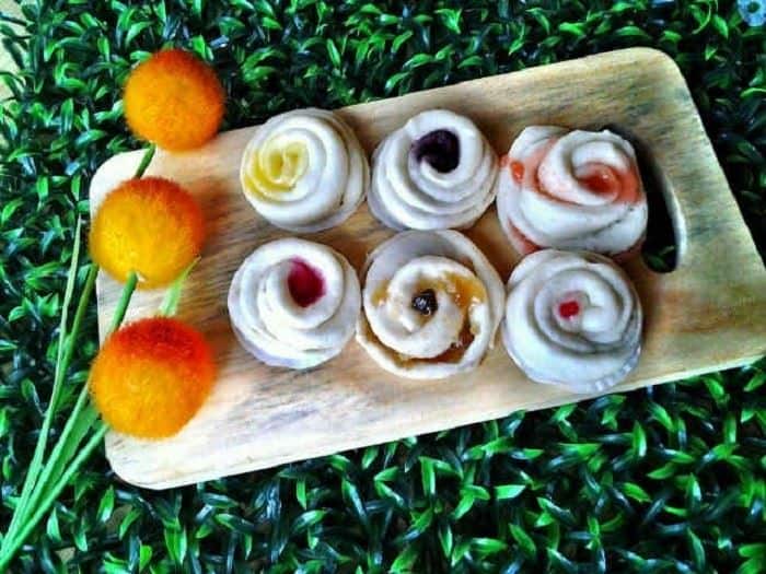 Bakpao Sayang, 1. Keripik Apel, 2. Malang Strudel, 3. Pia Mangkok, 4. Keripik Ceker, 5. Keripik Tempe, 6. Bakpao Telo, 7. Bakpao Sayang, 8. Ledre Pisang Bangka, 9. Kaos Soak Ngalam, 10. Keramik Dinoyo