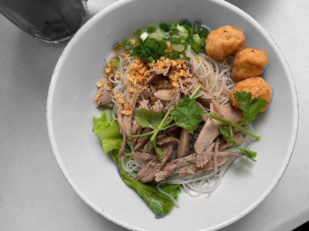 1. Lontong Medan, 2. Soto Medan, 3. Bihun Bebek, 4. Mi Gomak, 5. Kari Bihun Tabona, 6. Bakso Lembu, 7. Kwetiau Goreng Porsea, 8. Rujak Kolam, 9. Kolak Durian, 10. Es Krim Tip Top