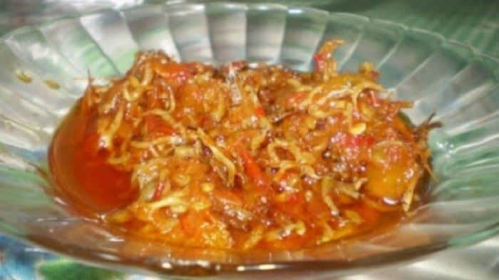 Duo Sale, 1. Kerak Sagu, 2. Labia Dange, 3. Kapurung, 4. Sambal Ikan Roa, 5. Uta Kelo, 6. Milu Siram (Binte Biluhita), 7. Kaledo, 8. Duo Sale, 9. Kue Paranggi, 10. Banua Cokelat