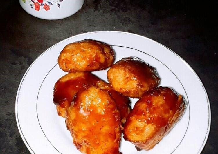 Kue Gagatas, 1. Keripik Kelakai, 3. Rabuk Patin Kandas Sarai, 4. Keripik Ikan Seluang, 5. Bingka, 6. Wadai Apam, 7. Kue Gagatas, 8. Tahu Bakso Ijjo, 9. Topi Kulit Kayu, 10. Batik Benang Bintik