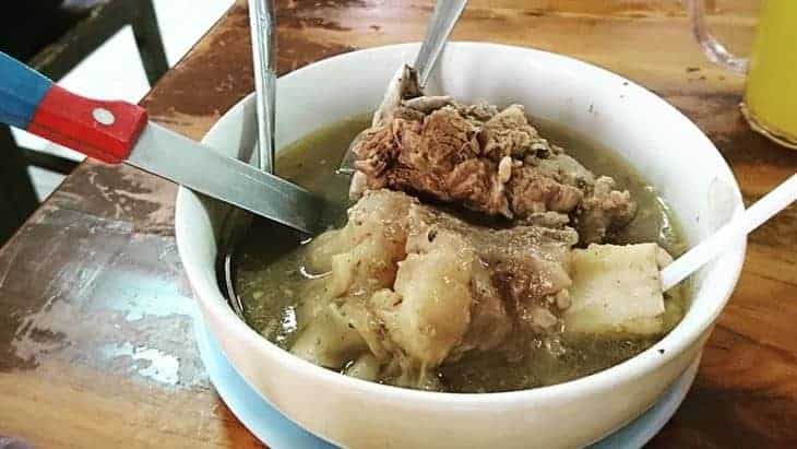 Kaledo, 1. Kerak Sagu, 2. Labia Dange, 3. Kapurung, 4. Sambal Ikan Roa, 5. Uta Kelo, 6. Milu Siram (Binte Biluhita), 7. Kaledo, 8. Duo Sale, 9. Kue Paranggi, 10. Banua Cokelat