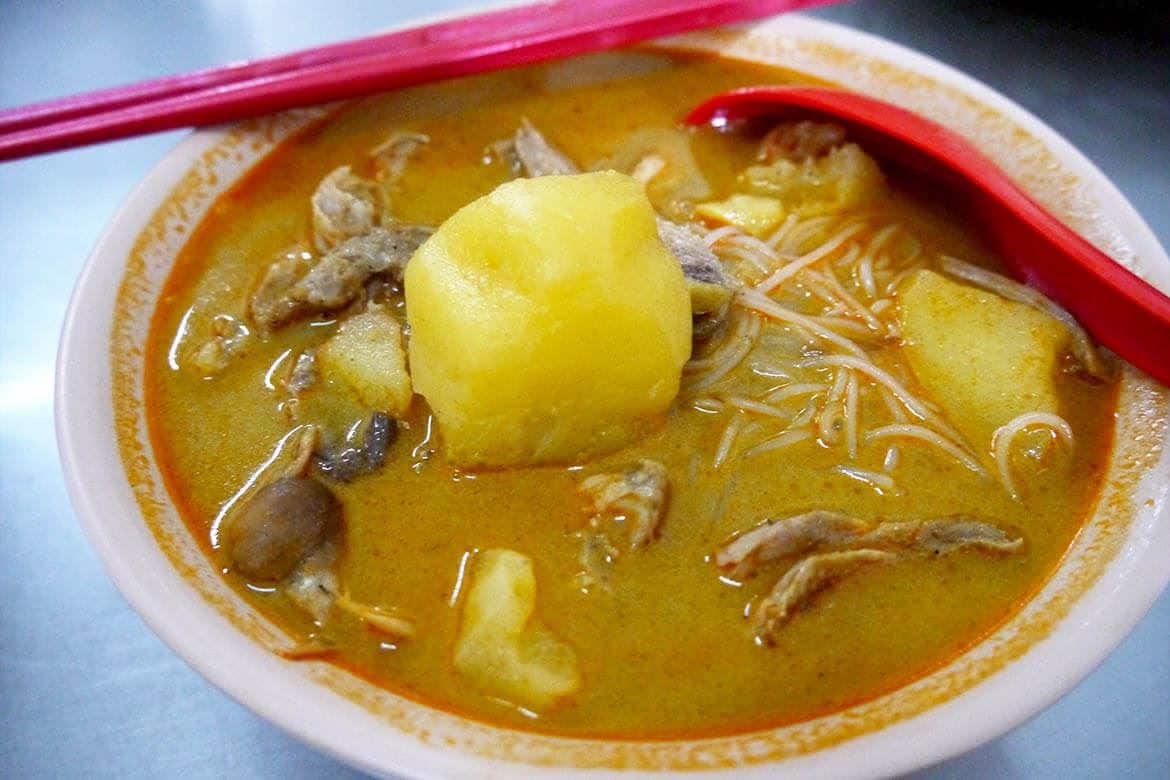 1. Lontong Medan, 2. Soto Medan, 3. Bihun Bebek, 4. Mi Gomak, 5. Kari Bihun Tabona, 6. Bakso Lembu, 7. Kwetiau Goreng Porsea, 8. Rujak Kolam, 9. Kolak Durian, 10. Es Krim Tip Top