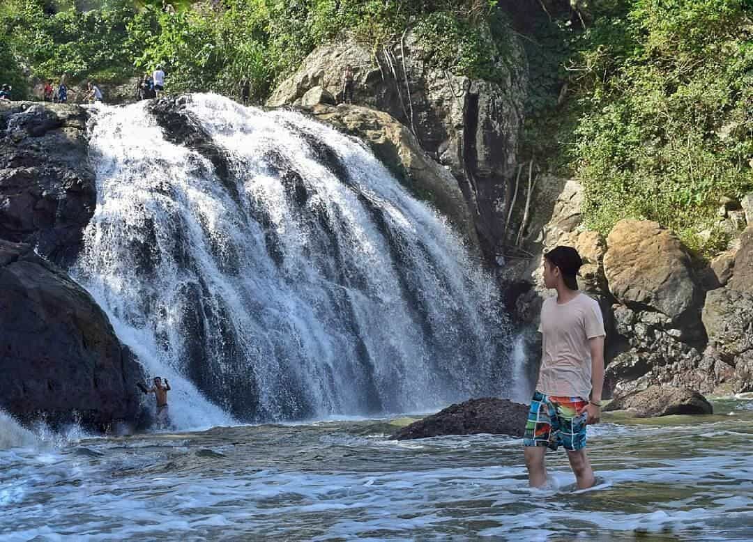 Banyu Anjlok, 1. Mata Air Sumber Sirah, 2. Candi Singosari, 3. Pantai Ngliyep, 4. Hawai Waterpark, 5. Brawijaya Edupark, 6. Banyu Anjlok, 7. Alun-alun Kota Malang, 8. Kebun Teh Wonosari, 9. Pantai Tiga Warna, 10. Pantai Goa Cina