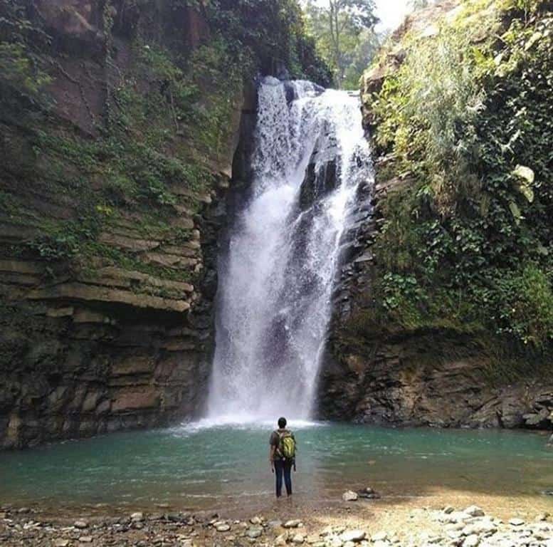 Curug Duwur Pemalang, 1. Kedung Mbulet, 2. Rainbow Rafting Randudongkal, 3. Pantai Widuri, 4. Curug Duwur Pemalang, 5. Telaga Rengganis, 6. Kebun Teh Semugih, 7. Gunung Mendelem, 9. Curug Gong Randudongkal, 10. Bukit Kukusan
