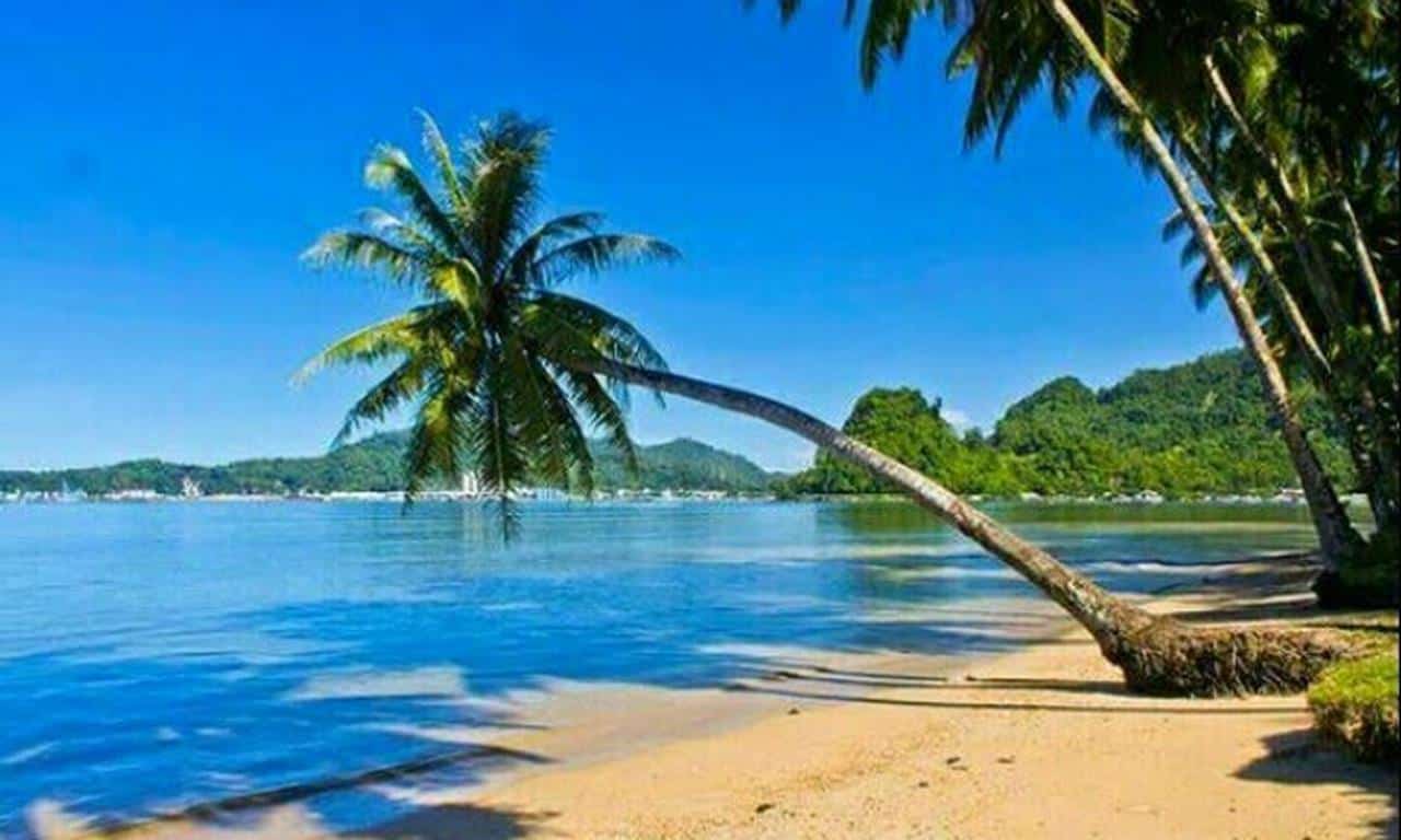 Pantai Nirwana, 1. Pantai Padang, 2. Pantai Air Manis, 3. Pantai Caroline, 4. Pulau Pasumpahan, 5. Pulau Pasir Gadang, 6. Pantai Nirwana, 7. Pantai Pasir Jambak