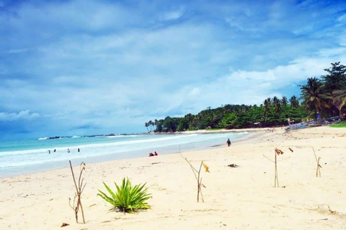 Pantai Sawarna, 1. Pulau Peucang, 2. Pantai Sawarna, 3. Tanjung Lesung, 4. Gunung Karang, 5. Wisata Budaya Baduy, 6. Pulau Umang, 7. Gunung Pulosari, 8. Telaga Biru Cisoka, 9. Pulau Sangiang