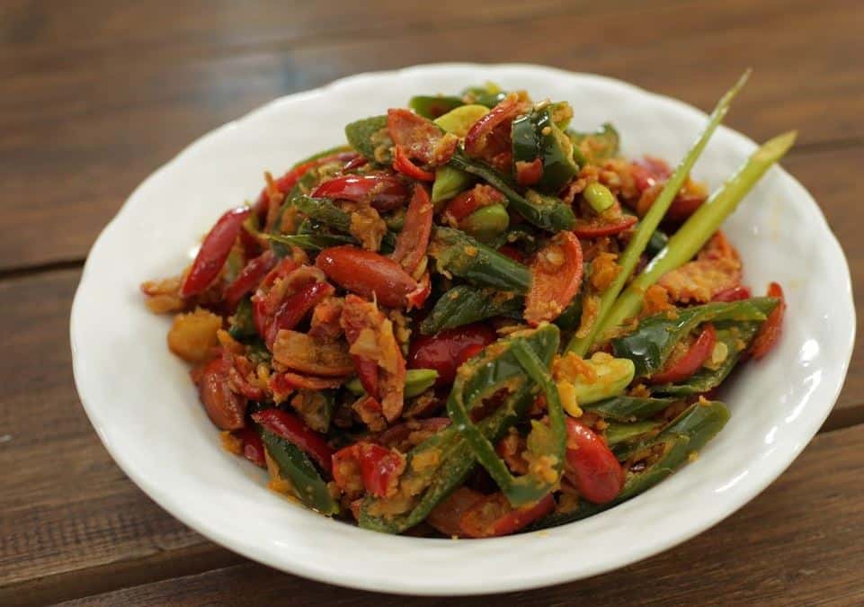 1. Sate Bandeng, 2. Rengginang, 3. Keripik Getas, 4. Ceplis, 5. Emping Menes, 6. Bakso Ikan, 7. Kerupuk Tulang Ikan Bandeng, 8. Gipang, 10. Sambal Buroq