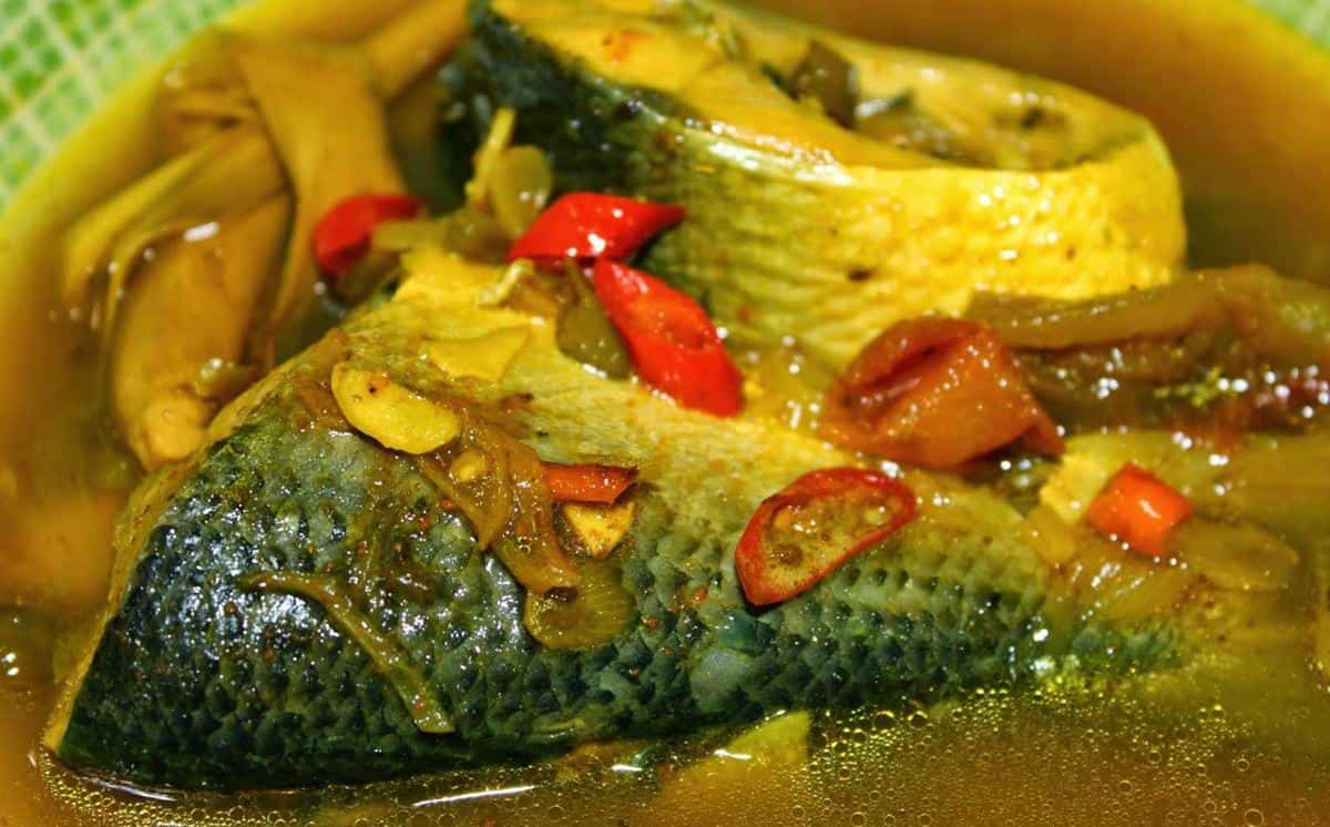 1. Ayam Taliwang, 2. Nga'a Watary Patau Kabbe, 3. Bubur Palopo, 4. Singang, 5. Tumi Sepi, 6. Uta Londe Puru, 7. Mangge Mada, 8. Gecok, 9. Uta Janga Puru, 10. Manjareal
