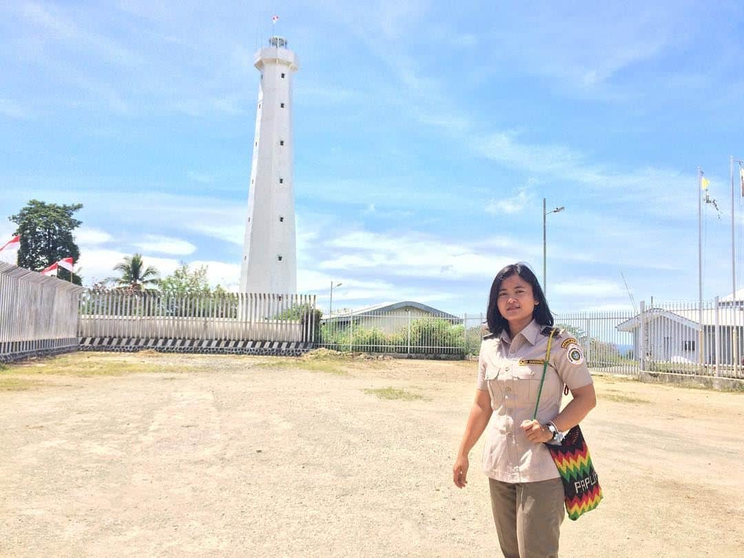 1. Danau Sentani, 2. Bukit Teletubbies, 3. Teluk Youtefa, 4. Pantai Holtekamp, 5. Danau Imfote, 6. Pantai Pasir 6 Angkasa, 7. Kali Biru Genyem, 8. Pantai Yakoba, 9. Skouw