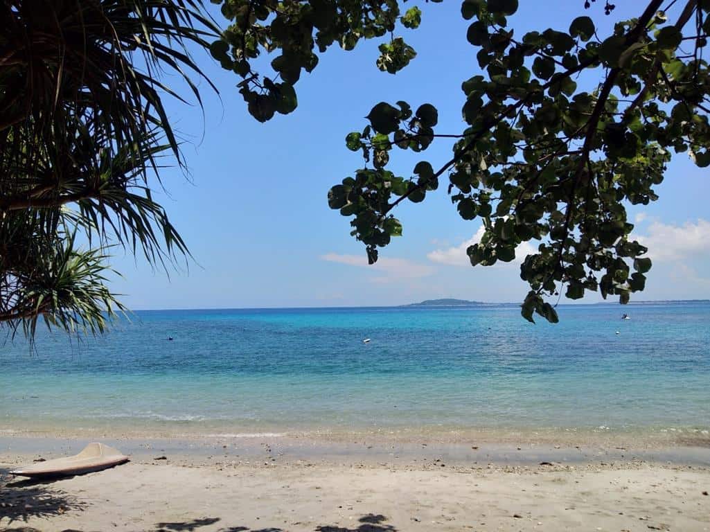 pantai pandanan, 1. Pantai Kuta, 2. Pantai Mawun, 3. Pantai Senggigi, 4. Pantai Tanjung Aan, 5. Pantai Tangsi, 6. Pantai Selong Belanak, 7. Pantai Pandanan, 8. Pantai Seger, 9. Pantai Nambung, 10. Pantai Semeti