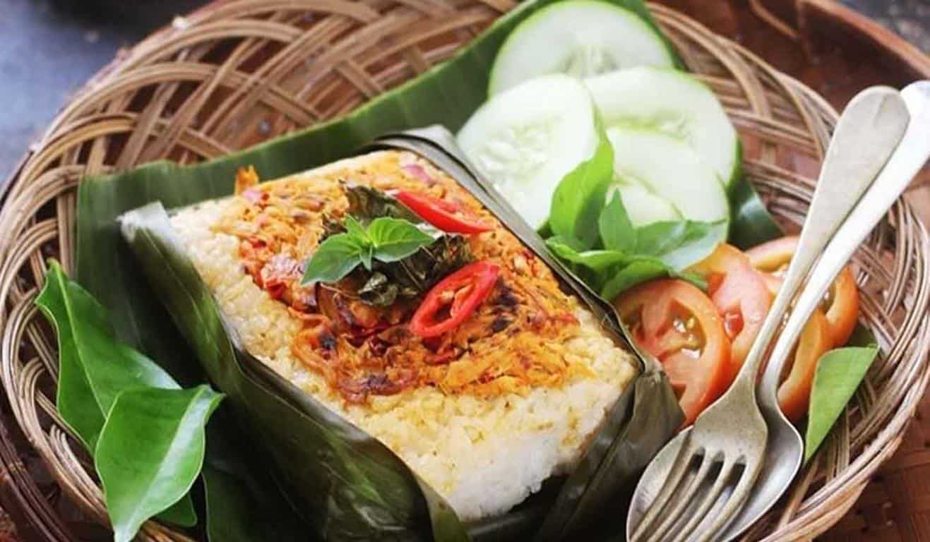 Nasi Bakar Seafood (Copy), 1. Roti Mantau, 2. Amplang Kuku Macan, 3. Kepiting Saus Dandito, 4. Kepiting Lada Hitam, 5. Peyek Kepiting, 6. Nasi Bakar Seafood, 7. Mi Hijau, 8. Bubur Gunting, 9. Pisang Gapit, 10. Onde-Onde Ubi Ungu