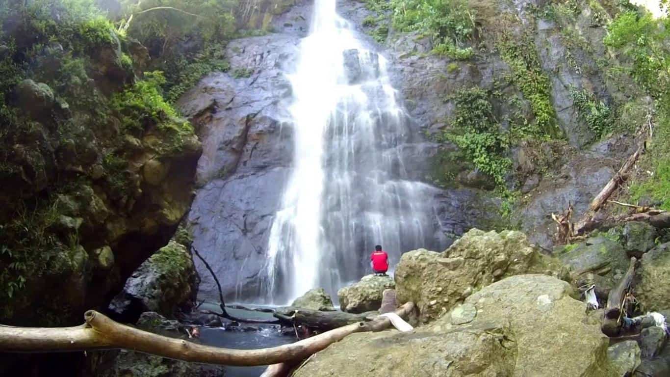 Air Terjun Tammasapi, 1. Tanjung Ngalo Mamuju, 2. Mercusuar Sumare, 3. Pantai Manakarra, 5. Pantai Palippis, 6. Kampung Nelayan, 7. Wisata Pantai Mangrove Ampallas, 8. Puncak Mamuju City, 9. Pulau Karampuang
