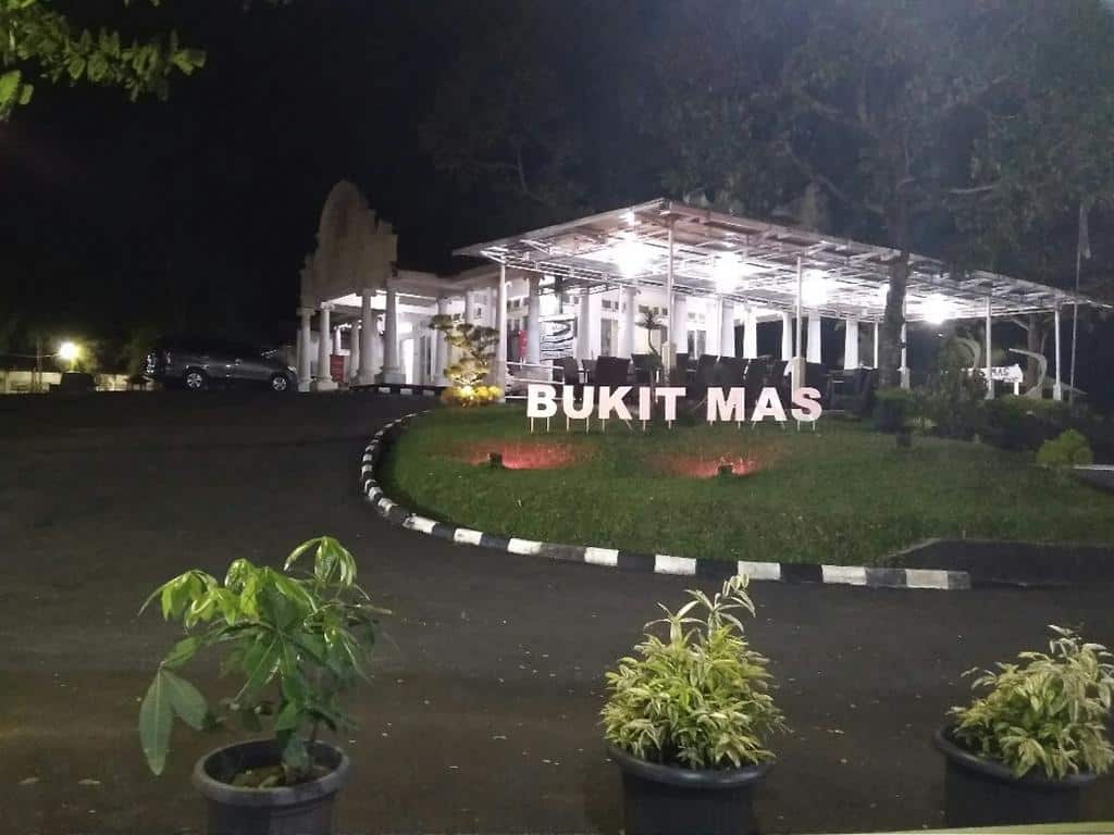 Bukit Mas Cottage (Copy), 1. Pulau Tegal Mas, 2. Bukit Sakura Kemiling, 3. Bukit Mas Cottage, 4. Hotel Bukit Randu Lampung, 5. The Summit Bistro, 6. Wood Stairs Café, 7. Puncak Mas, 8. Wiseman Café, 9. Waroeng Diggers, 10. Teropong Kota Bukit Sindy