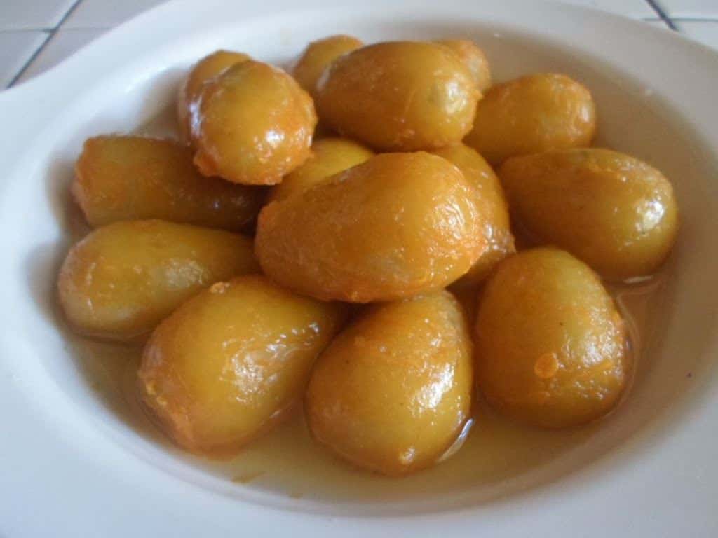 Biji Nangka, 1. Baroncong, 2. Barongko, 3. Jalangkote, 4. Biji Nangka, 5. Kue Dange, 6. Putu Cangkiri, 7. Kue Baje, 8. Cucuru Bayao, 9. Baruasa, 10. Katirisala