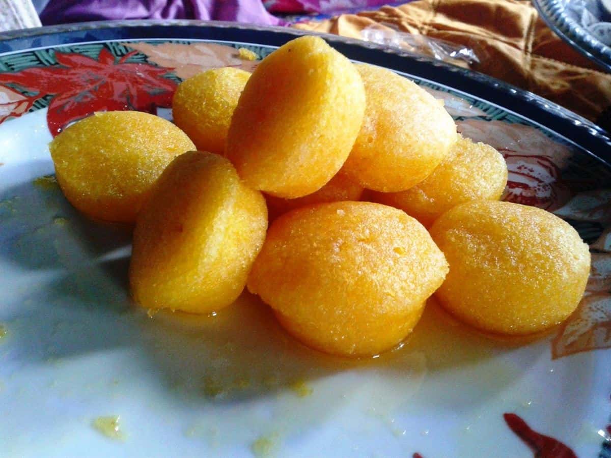 Cucuru Bayoa, 1. Baroncong, 2. Barongko, 3. Jalangkote, 4. Biji Nangka, 5. Kue Dange, 6. Putu Cangkiri, 7. Kue Baje, 8. Cucuru Bayao, 9. Baruasa, 10. Katirisala
