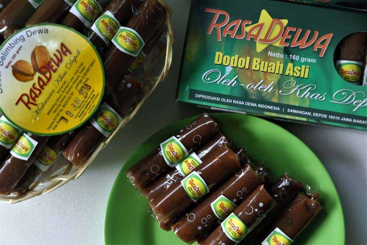 Dodol Belimbing, 1. Belimbing Dewa, 2. Dodol Belimbing, 3. Emping Melinjo, 4. Dodol Jambu Merah, 5. Jus Rumput Laut, 6. Nastar Belimbing, 7. Keripik Tempe, 8. Sirup Belimbing, 9. Biskuit Temma, 10. Jus Lidah Buaya