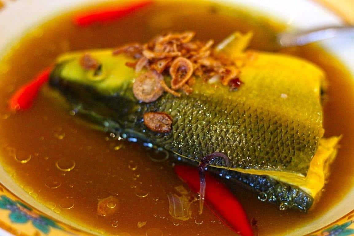 Pallu Kacci (Copy), 1. Coto Makassar, 2. Konro, 3. Pallu Kacci, 4. Sop Ubi, 5. Juku Palu Ce’la, 6. Mie Titi, 7. Nasu Palekko, 8. Es Pisang Ijo, 9. Pisang Epe, 10. Es Pallu Butung