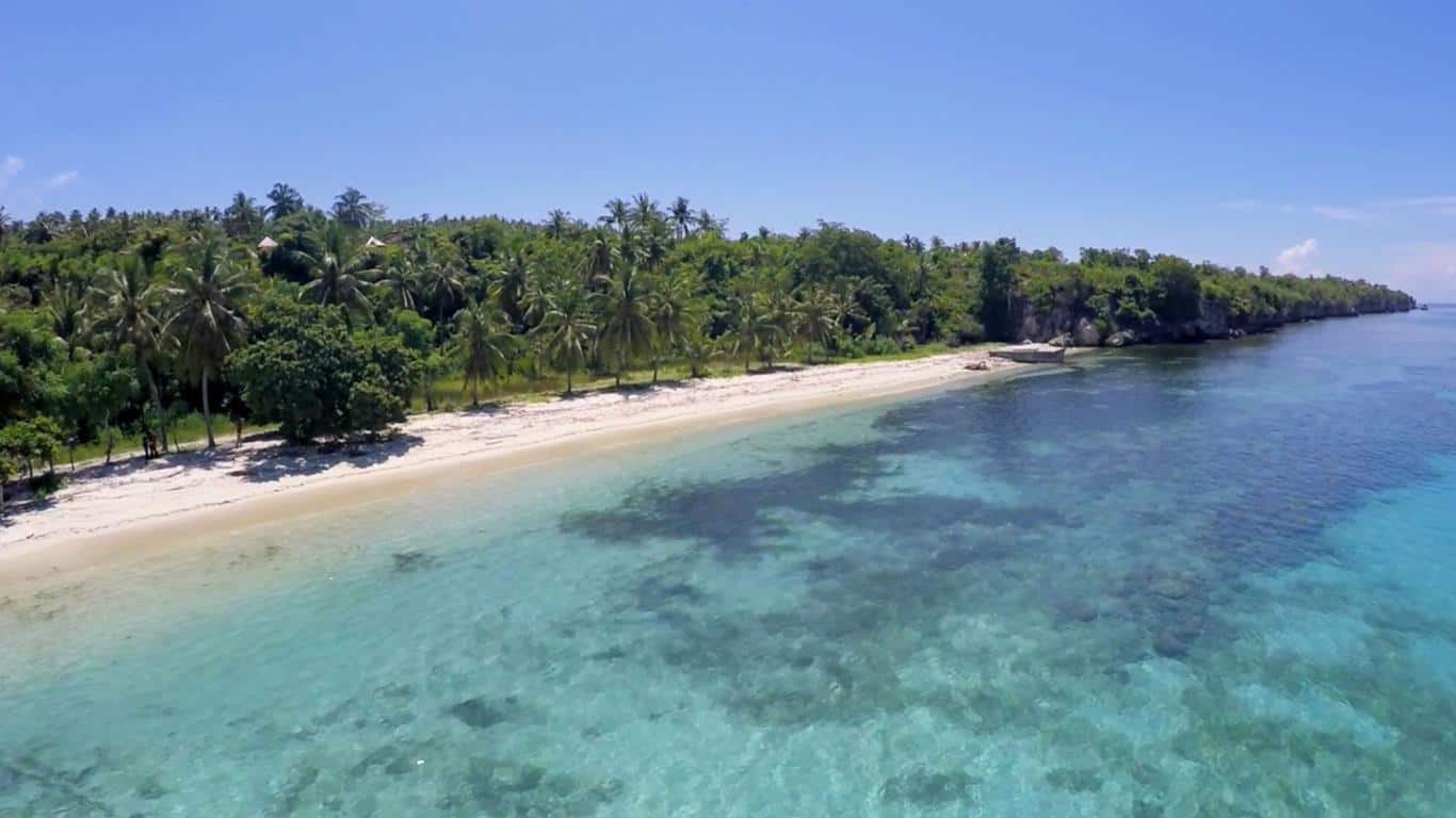 Pantai Palippis, 1. Tanjung Ngalo Mamuju, 2. Mercusuar Sumare, 3. Pantai Manakarra, 5. Pantai Palippis, 6. Kampung Nelayan, 7. Wisata Pantai Mangrove Ampallas, 8. Puncak Mamuju City, 9. Pulau Karampuang