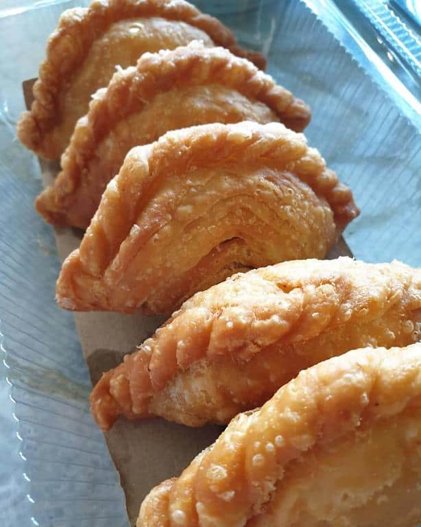 Pastel Ikan Patin (Copy), 1. Bolu Kemojo, 2. Dodol Kedondong, 3. Keripik Nanas, 4. Lopek Bugi, 5. Pastel Ikan Patin, 6. Salai Ikan Patin, 7. Roti Jala, 8. Kacang Pukul, 9. Kue Bangkit, 10. Peyek Jangkrik