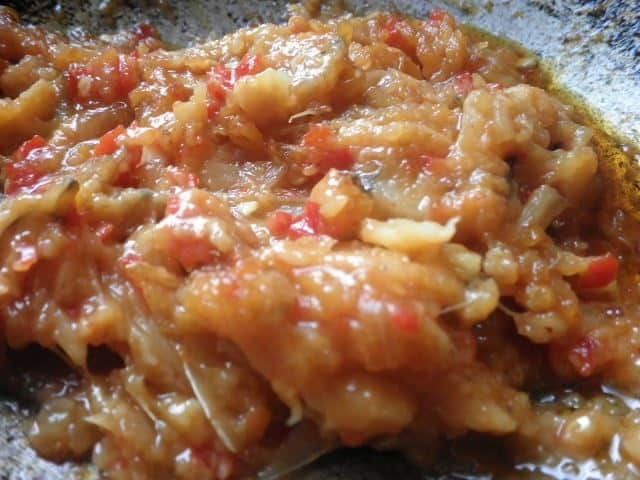 Sambal Tempoyak, 1. Pempek, 2. Martabak Palembang, 3. Mie Celor, 4. Laksan, 5. Tekwan, 6. Kue Lapan Jam, 7. Kemplang, 8. Es Kacang Merah, 9. Sambal Tempoyak, 10. Pindang Patin, 11. Celimpungan, 12. Bakmi Ayam, 13. Godo Godo, 14. Burgo, 15. Lempok Durian