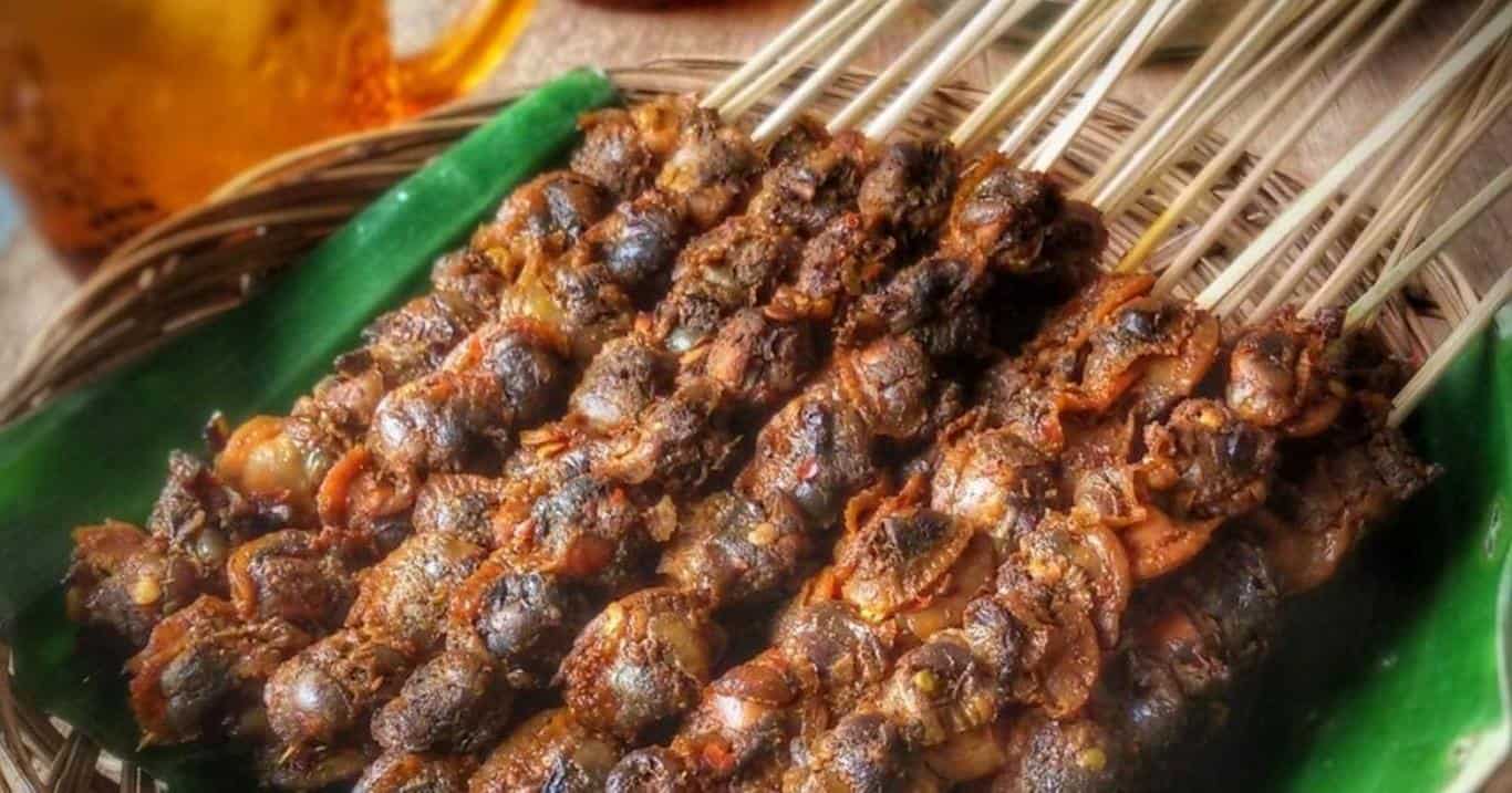 Sate Kerang (Copy), 1. Bandeng Asap, 2. Otak-Otak Bandeng, 3. Telur Asin, 4. Ote-Ote Porong, 5. Kerupuk Udang, 6. Sate Kerang, 7. Kupang Lontong, 8. Wader Kriuk, 9. Bakso Cak Pitung, 10. Kue Lumpur Bakar