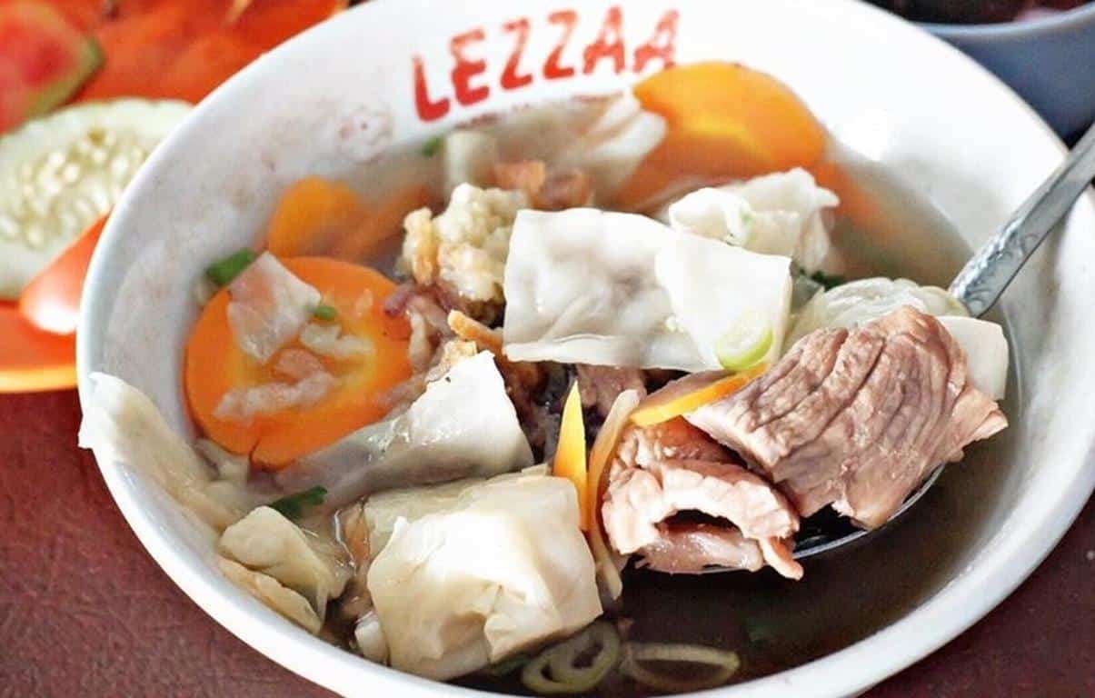Sop Daging Rusa (Copy), 1. Sop Tunjang, 2. Sop Daging Rusa, 3. Sate Rusa, 4. Gulai Ikan Patin, 5. Asam Pedas Baung, 6. Selais Asap, 7. Mie Lendir, 8. Cencalok (Cincaluk), 9. Lakse, 10. Gonggong
