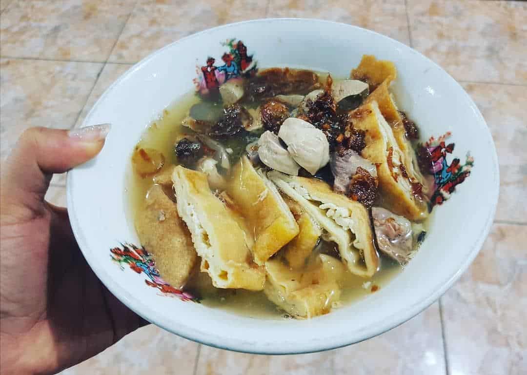Timlo, 1. Nasi Liwet, 2. Serabi, 3. Selat Solo, 4. Brambang Asem, 5. Tengkleng, 6. Timlo, 7. Kupat Tahu, 8. Sate Buntel, 9. Lenjongan, 10. Wedangan