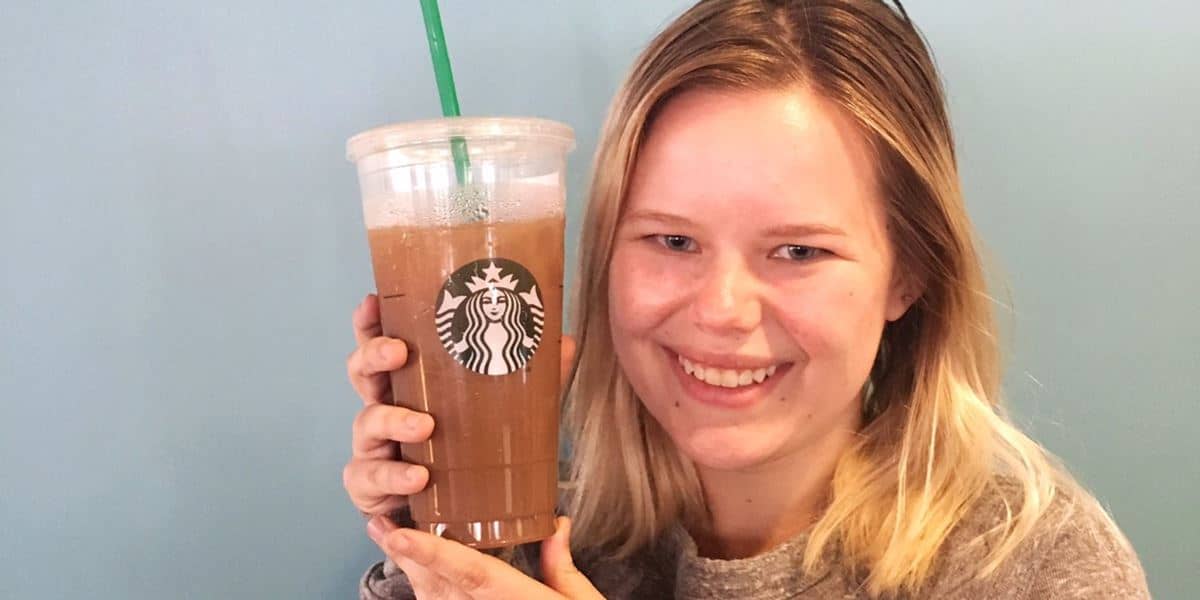 Trenta, 1. Short [8oz / 236ml], 2. Tall [12oz / 354ml], 3. Grande [16oz / 473ml], 4. Venti [20oz / 591ml – 24oz /709ml], 5. Trenta [31oz / 916ml], 1. Tall [12oz / 354ml], 2. Grande [16oz / 473ml], 3. Venti [20 oz / 591ml]