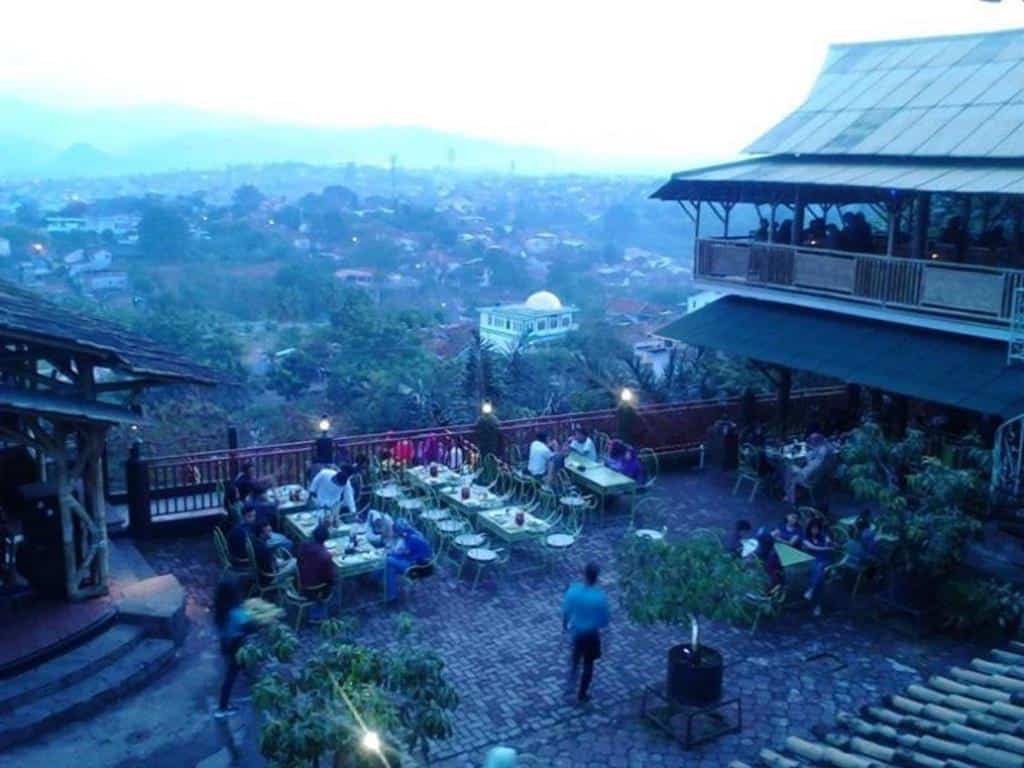 Waroeng Diggers (Copy), 1. Pulau Tegal Mas, 2. Bukit Sakura Kemiling, 3. Bukit Mas Cottage, 4. Hotel Bukit Randu Lampung, 5. The Summit Bistro, 6. Wood Stairs Café, 7. Puncak Mas, 8. Wiseman Café, 9. Waroeng Diggers, 10. Teropong Kota Bukit Sindy