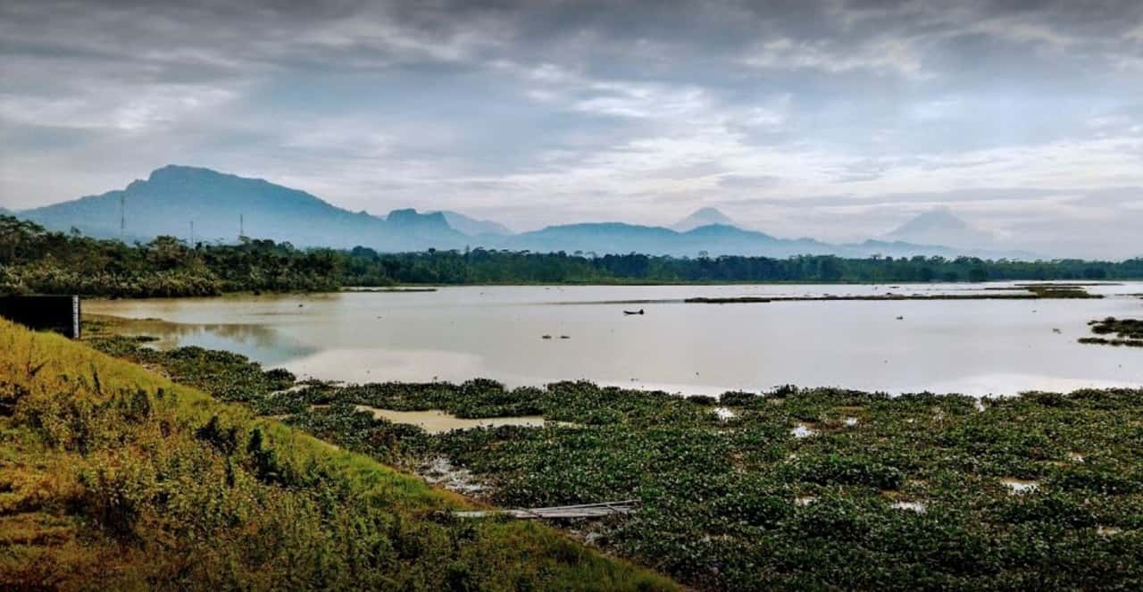 bendungan panglima besar jenderal sudirman banjarnegara, 1. Curug Pitu, 2. Pemandian Air Panas Pingit, 3. Wisata Sawah Wates, 4. Objek Wisata Tampomas, 5. Balai Budaya Banjarnegara, 6. TRMS Serulingmas, 7. Dataran Tinggi Dieng, 8. Bendungan Panglima Besar Jenderal Sudirman