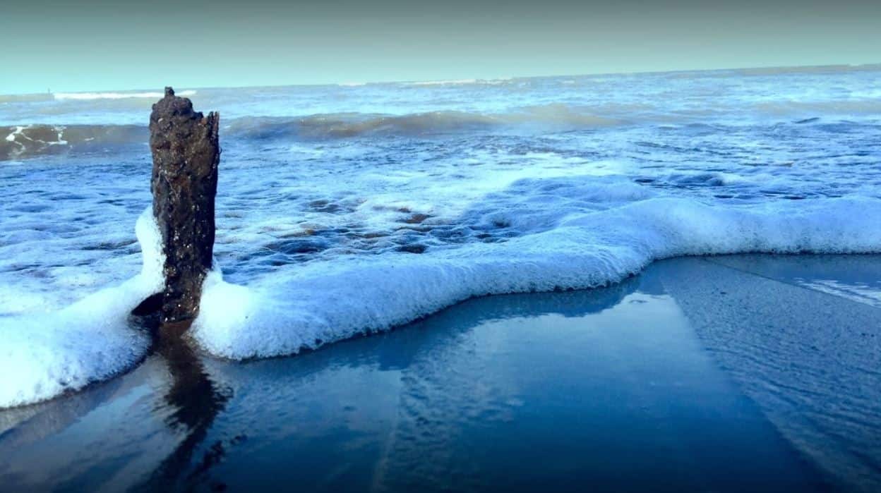 pantai karangsong, 1. Ujung Genteng, 2. Batu Hiu, 3. Rancabuaya, 4. Karang Song, 5. Pamayangsari, 6. Pelabuhan Ratu, 7. Sedari