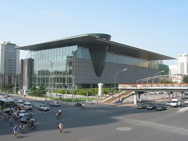 1. Kota Terlarang, 2. Tembok Besar Tiongkok, 3. Lapangan Tiananmen, 4. Kuil Surga, 5. Istana Musim Panas, 6. Kuil Yonghe, 7. Museum Capital, 8. Taman Beihai, 9. Kebun Binatang Beijing, 10. Museum Nasional Tiongkok