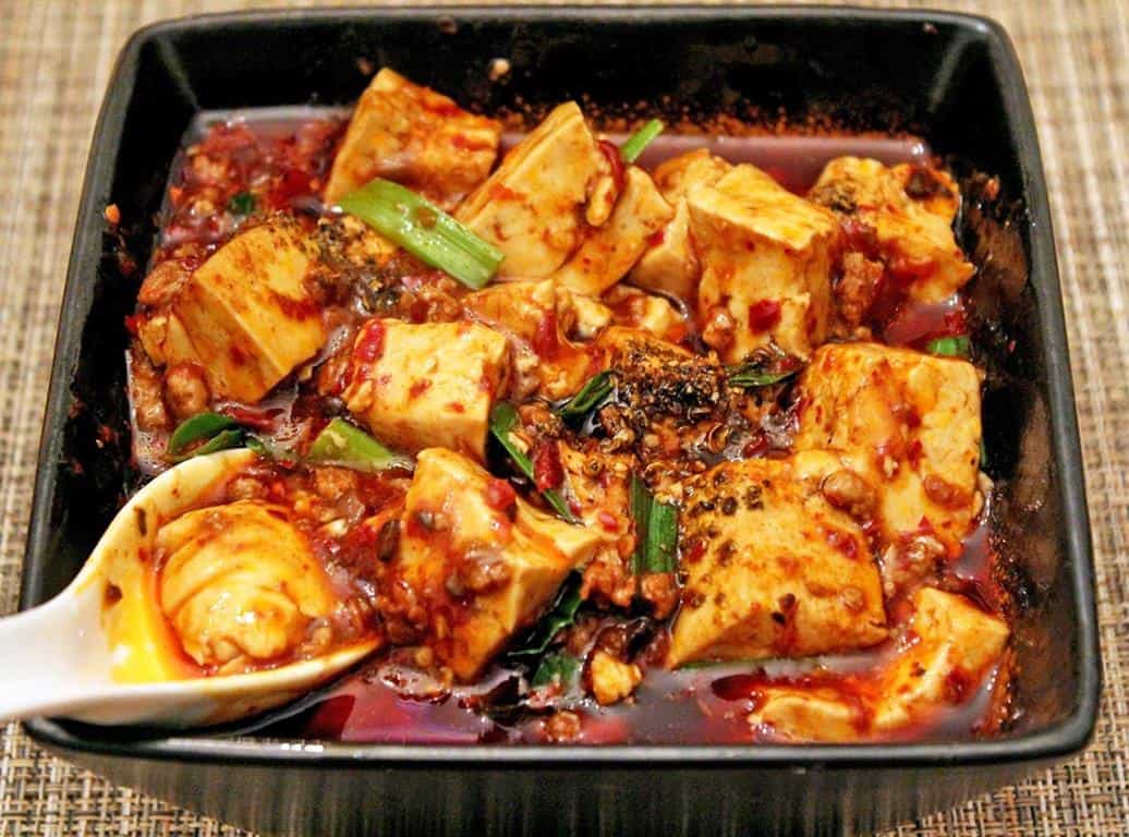Mapo Doufu (Copy), 1. Bebek Peking, 2. Ayam Pengemis, 3. Sanbeji, 4. La Ji Zi (Laziji), 5. Wonton, 6. Mapo Doufu, 7. Ma Yi Shang Shu, 8. Chow Mein, 9. Nian Gao, 10. Bintanghulu (Tanghulu)