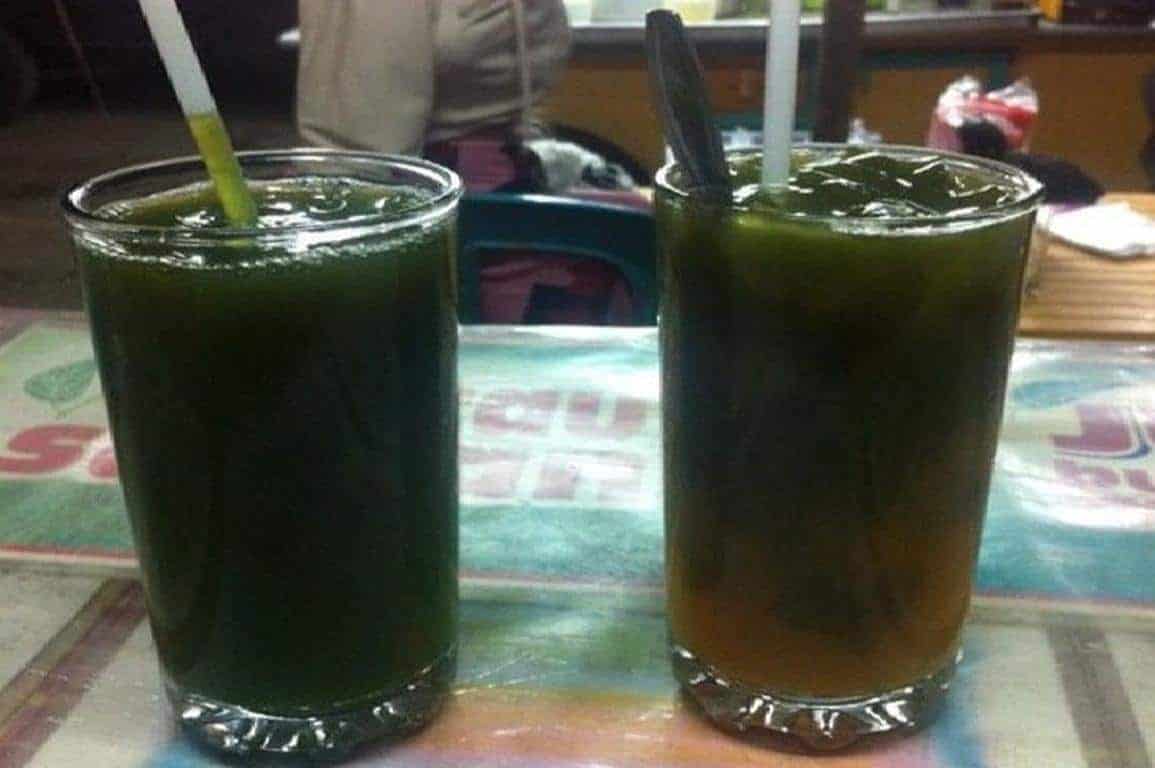 Aia Aka (Copy), 1. Teh Talua, 2. Jus Pinang Muda, 3. Aia Kawa Daun, 4. Dadiah, 5. Es Tebak, 6. Aia Aka, 7. Es Durian, 8. Pepaya Kuah Santan